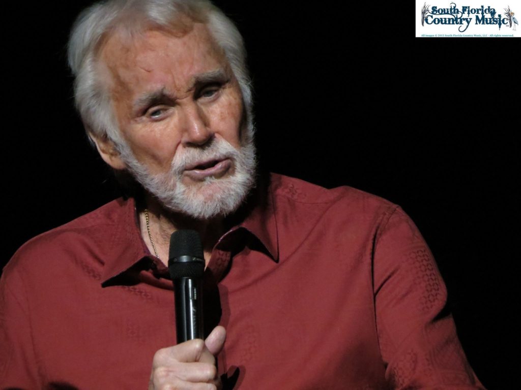 Country Stars React to the Loss of Kenny Rogers | Hometown Country Music